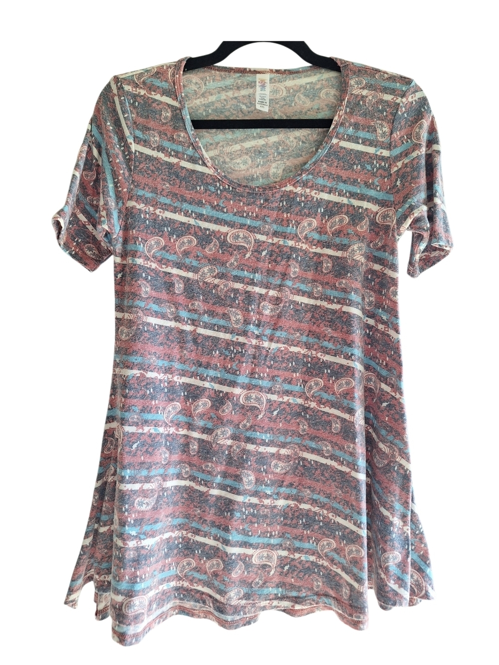 🌟3/$15🌟 NEW LuLaRoe Scoop Neck Tunic in Teal and Dusty Rose Paisley